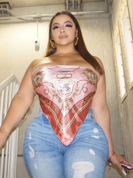 OnlyFans - Tania Bombon / @taniabombon Scene 35 — photo 9 of 20