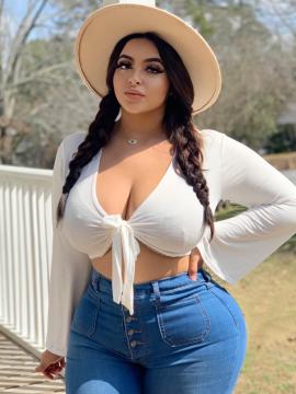 OnlyFans - Tania Bombon / @taniabombon Scene 36 — photo 14 of 20