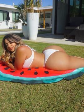 OnlyFans - Tania Bombon / @taniabombon Scene 49 — photo 14 of 20
