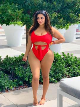 OnlyFans - Tania Bombon / @taniabombon Scene 53 — photo 3 of 20