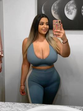 OnlyFans - Tania Bombon / @taniabombon Scene 59 — photo 7 of 20