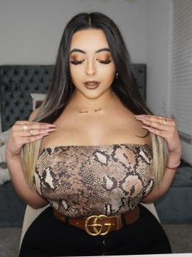 OnlyFans - Tania Bombon / @taniabombon Scene 61 — photo 4 of 20