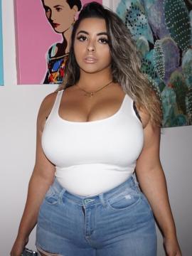 OnlyFans - Tania Bombon / @taniabombon Scene 86 — photo 1 of 20