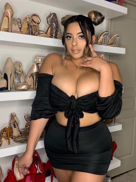 OnlyFans - Tania Bombon / @taniabombon Scene 119 — photo 3 of 20