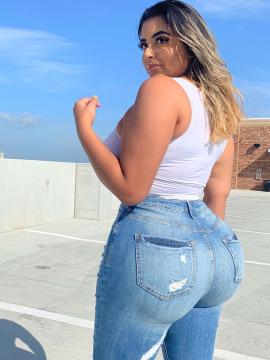 OnlyFans - Tania Bombon / @taniabombon Scene 119 — photo 11 of 20