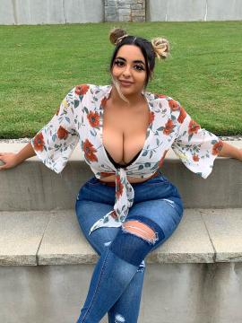 OnlyFans - Tania Bombon / @taniabombon Scene 120 — photo 20 of 20