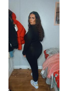 OnlyFans - Shauna Armstrong / @u235942220 Scene 4 — photo 2 of 20