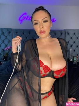 OnlyFans - Gia Blaze 🔥 / @giablaze Scene 43 — photo 18 of 20