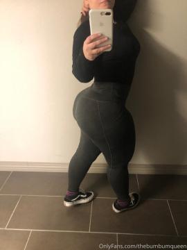 OnlyFans - Ana aka TheBumbumqueen / @thebumbumqueen Scene 3