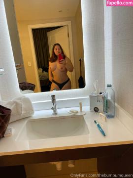 OnlyFans - Ana aka TheBumbumqueen / @thebumbumqueen Scene 39 — photo 19 of 20