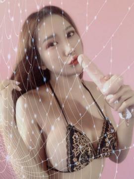 OnlyFans - KK_The princess / @Nuna40 Scene 13 — photo 14 of 20