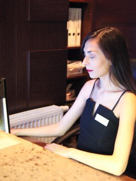 Luxury wellness receptionist — photo 2 of 24