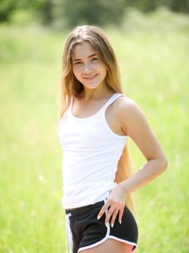 Fresh new talent Mary Rock — photo 4 of 22