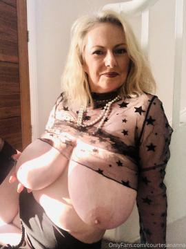OnlyFans - Courtesan Annabel / @courtesananna Scene 79 — photo 13 of 20