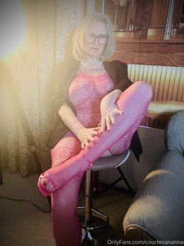 OnlyFans - Courtesan Annabel / @courtesananna Scene 91