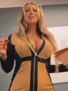 OnlyFans - misslexiswilson 💋👙❤ Scene 2