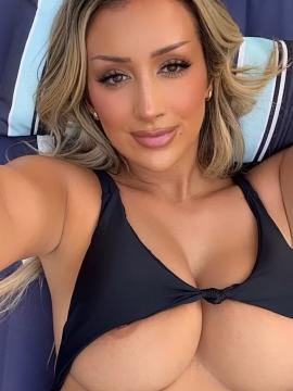 OnlyFans - misslexiswilson 💋👙❤ Scene 19 — photo 11 of 20