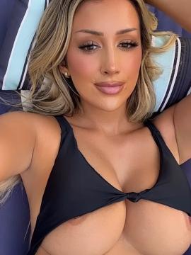 OnlyFans - misslexiswilson 💋👙❤ Scene 22 — photo 15 of 20