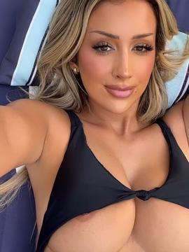 OnlyFans - misslexiswilson 💋👙❤ Scene 23 — photo 7 of 20