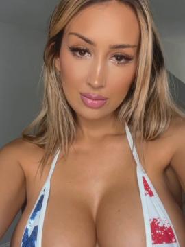 OnlyFans - misslexiswilson 💋👙❤ Scene 27