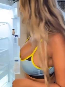 OnlyFans - misslexiswilson 💋👙❤ Scene 83 — photo 17 of 20