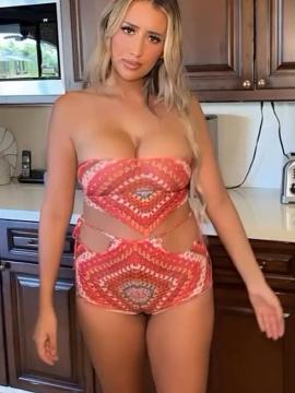 OnlyFans - misslexiswilson 💋👙❤ Scene 85 — photo 5 of 20