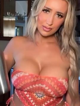 OnlyFans - misslexiswilson 💋👙❤ Scene 87 — photo 9 of 20