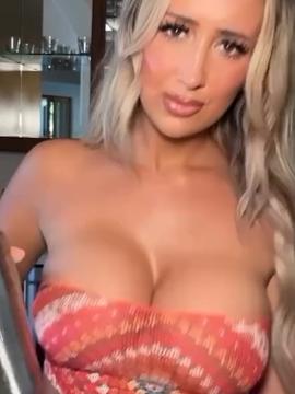 OnlyFans - misslexiswilson 💋👙❤ Scene 87 — photo 11 of 20