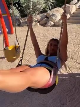 OnlyFans - misslexiswilson 💋👙❤ Scene 90 — photo 13 of 20