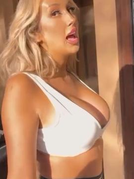 OnlyFans - misslexiswilson 💋👙❤ Scene 92 — photo 2 of 20