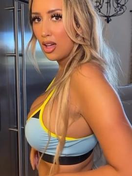 OnlyFans - misslexiswilson 💋👙❤ Scene 97 — photo 1 of 20