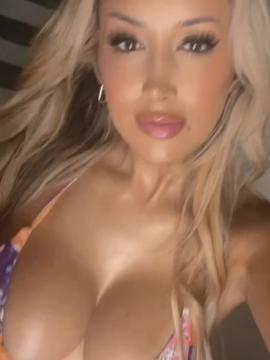 OnlyFans - misslexiswilson 💋👙❤ Scene 126 — photo 11 of 20