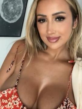 OnlyFans - misslexiswilson 💋👙❤ Scene 170 — photo 14 of 20
