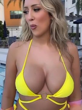 OnlyFans - misslexiswilson 💋👙❤ Scene 176 — photo 18 of 20