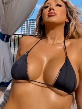 OnlyFans - misslexiswilson 💋👙❤ Scene 179 — photo 17 of 20