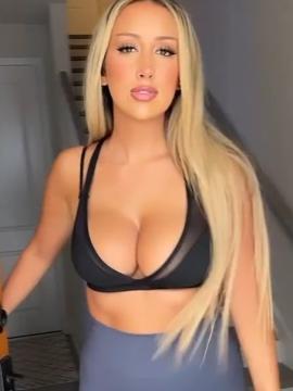 OnlyFans - misslexiswilson 💋👙❤ Scene 191 — photo 19 of 20
