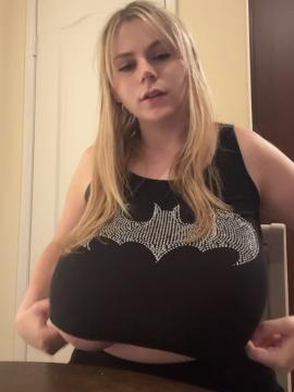 OnlyFans - Emspensiveemily / @officialemspensiveemily Scene 19 — photo 8 of 20