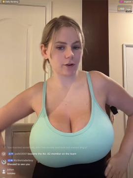 OnlyFans - Emspensiveemily / @officialemspensiveemily Scene 31 — photo 3 of 20