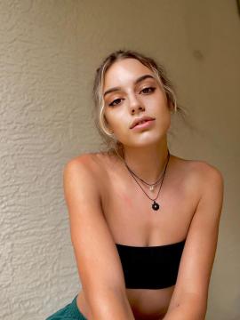 OnlyFans - Issy / @issyblack Scene 6 — photo 3 of 20