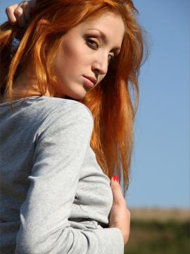 Naomi - Rolling Hills - MPLStudios (61x) — photo 9 of 61