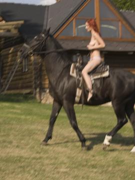 Ariel - Horse BTS (96x) — photo 59 of 96