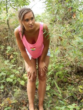 Naomi rubs her clit in public — photo 2 of 22