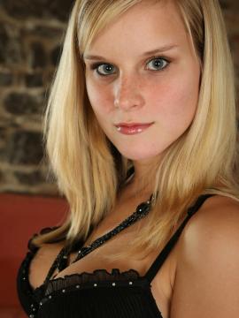 Marry Queen x84 — photo 4 of 74
