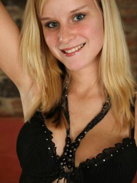 Marry Queen x84 — photo 10 of 74