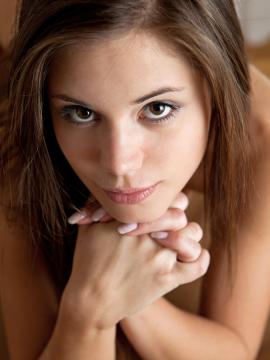 Caprice @ MET - Melika - 1/2 - 80x — photo 48 of 67