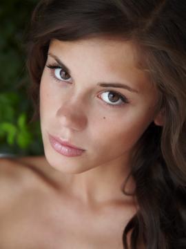 Caprice @ MET - Biliamis - 1/3 - 80x — photo 74 of 75