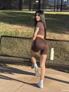 Lil Shopping Teen — photo 13 of 15