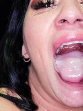 Esmi Lee's First Gloryhole, Scene #01 — photo 11 of 15