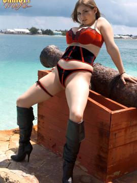 She'll Shiver Your Timbers! — photo 5 of 16