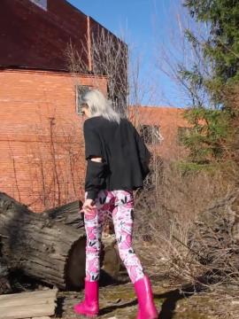 Desperate in Wellies — photo 2 of 15